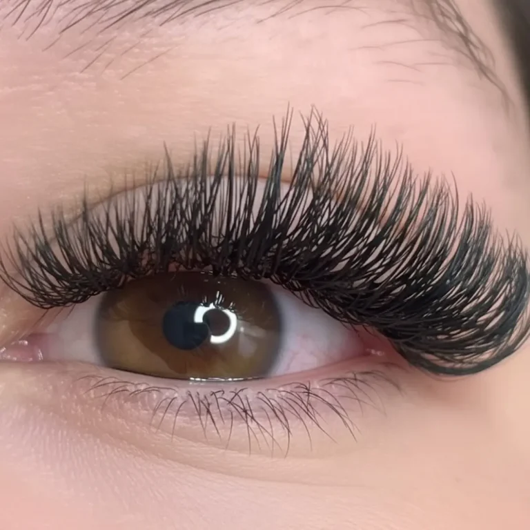 4D-U Lashes